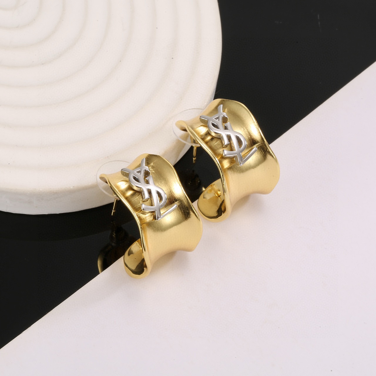 YSL Earring 08yxq27